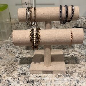 Stella & Dot Cream Jewelry Display Stand